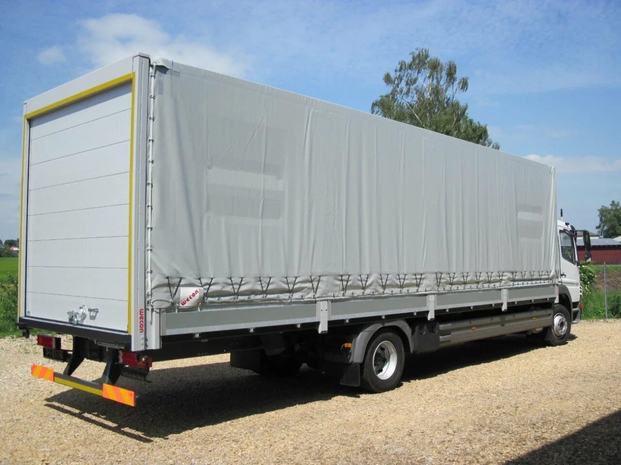 Фургон). Кузов грузовой автомашины. Прицеп автомаш европлатформа 5 метров. Универсальный кузов грузового автомобиля. Каркас тента на зил 131.