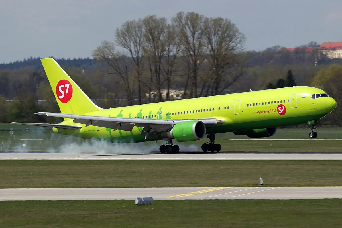 Эс севен купить билет. Самолёты авиакомпании s7 Airlines. Боинг 767 s7. Самолет эссевен. S7 Siberia.