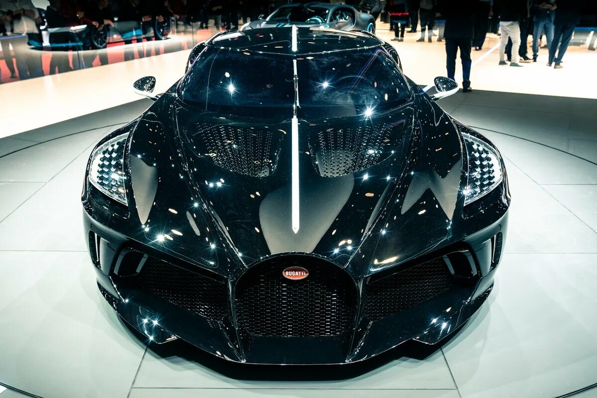 Бугатти Ноир. Бугатти лявотюр Ноир. Бугатти Bugatti la voiture noire. Bugatti ля вуатюр Нуар. Bugatti noire цена