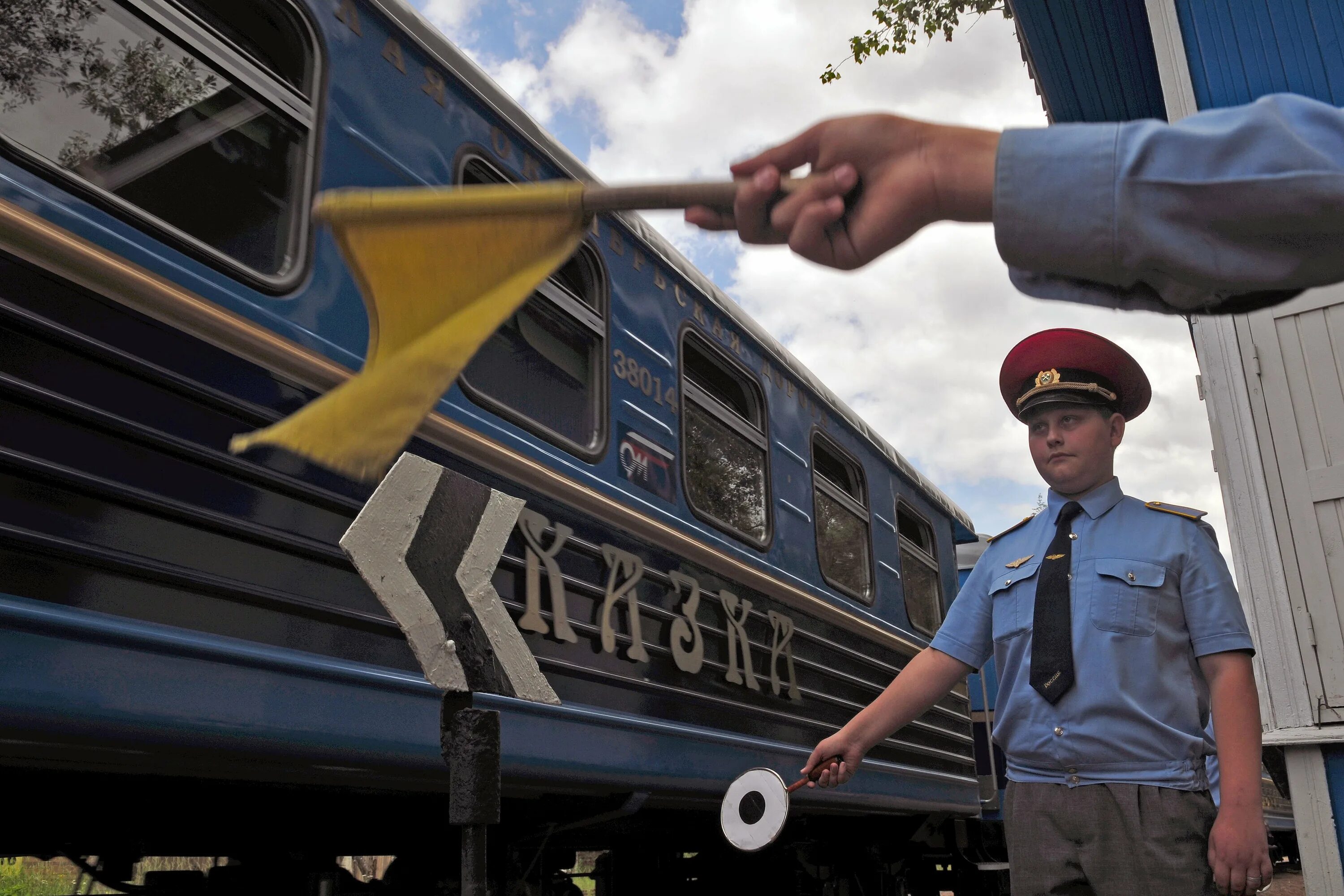 Ржд. Современный железнодорожник. Реконструкция железнодорожного пути. Форма проводников. Квартал железнодорожника.