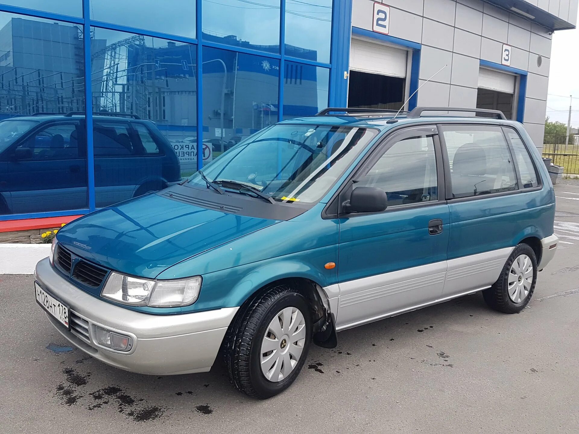 Мицубиси раннер. Mitsubishi Space Runner 1997. Mitsubishi Space Runner 1.8. Митсубиси Спейс раннер 1996. Mitsubishi Space Runner 1.