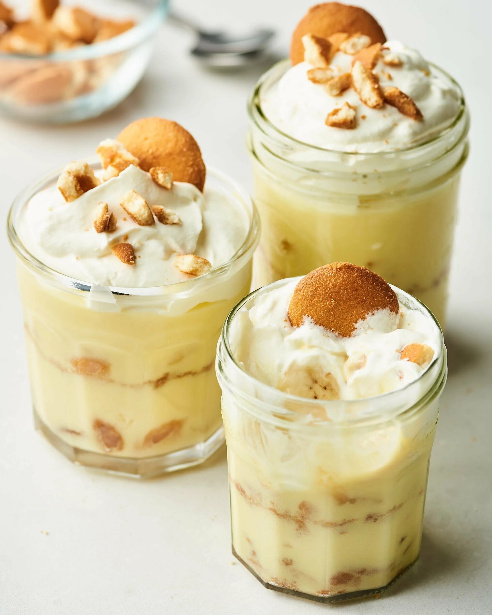 Мусс банановый Banana Mousse. Творожно банановый десерт. Банановый пудинг. Десерт банановый пудинг. Банановое мороженое молоко