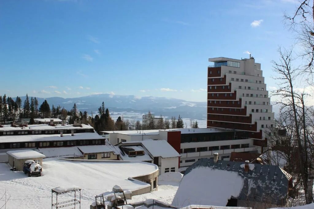 Словакия горнолыжный курорт отель панорама. Slovak republic. Hotel panorama resort словакия. Hotel panorama resort, štrbske pleso в словакии. Hotel panorama resort словакия.
