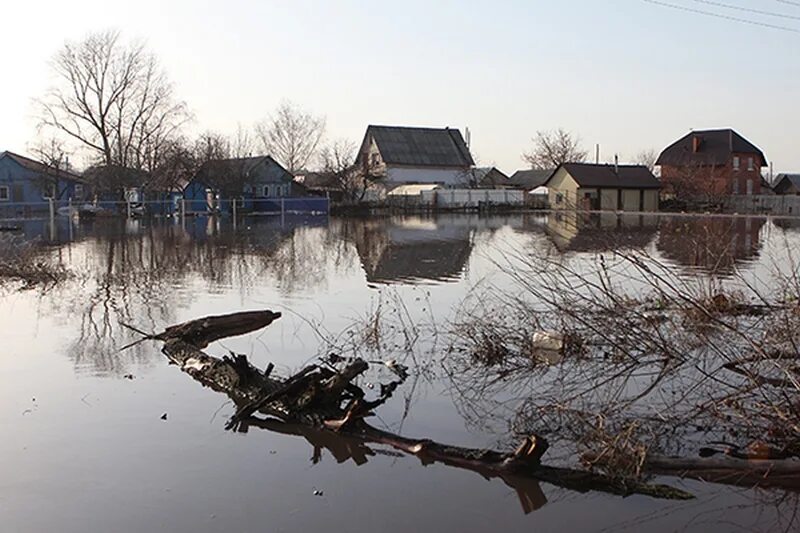 В каких районах подтопление. Поволжье и паводок. Подтопление земель. Наводнения в России. Затоплений в Поволжье.
