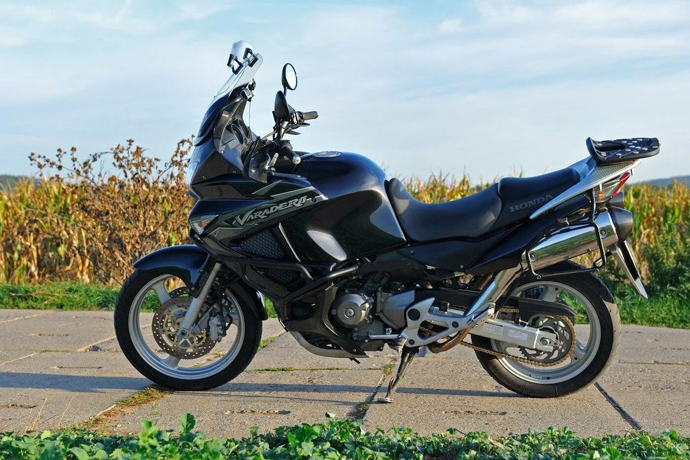 Honda xl1000v varadero мотоцикл. Мотоцикл хонда варадеро 1000. Honda varadero 125. Honda varadero 1000. Honda xl1000v varadero.