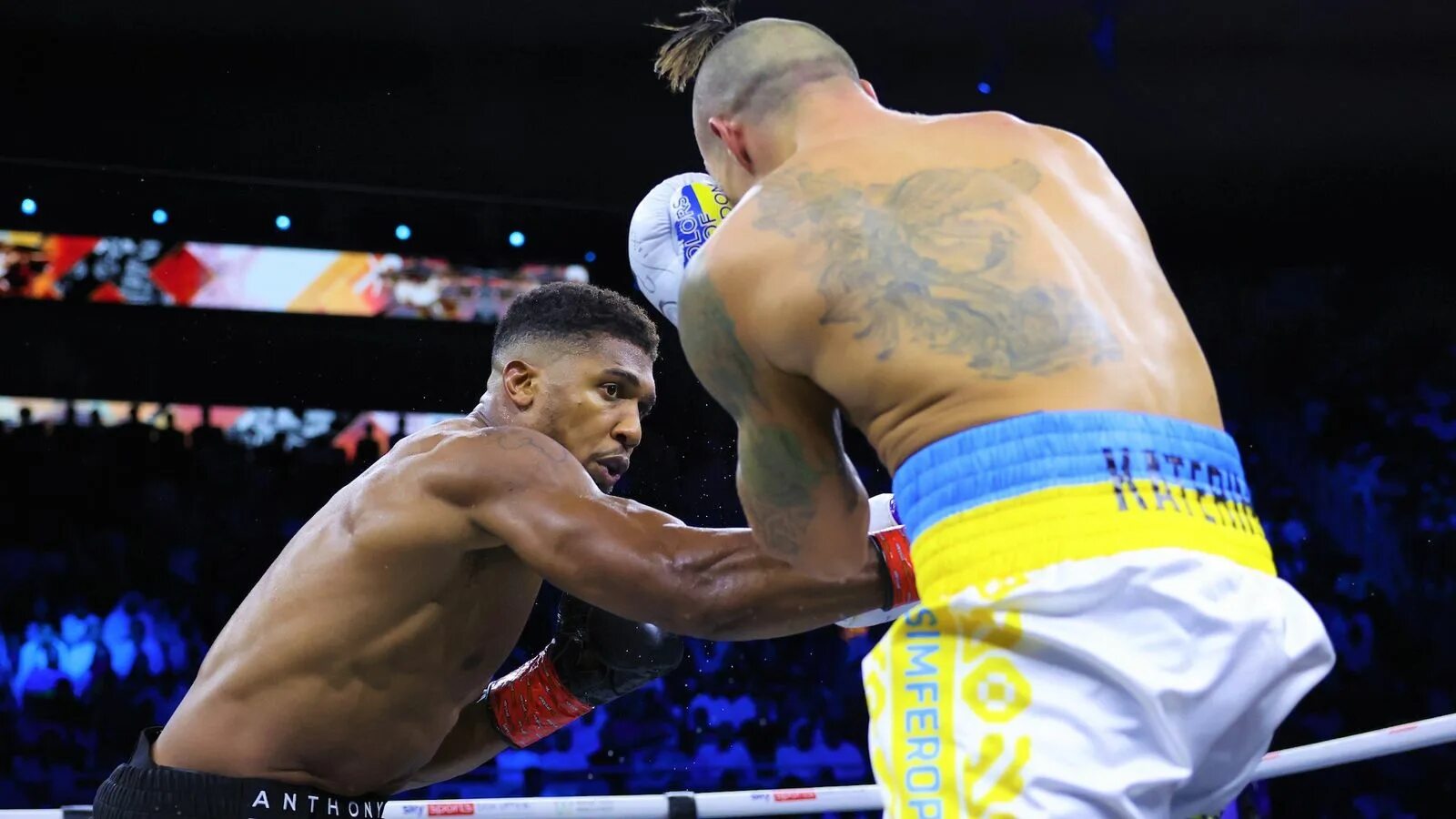 Алекс перейра адесанья бой. Битва реванш 3 02. Бектемир меликузиев. Битва реванш 3 02. Полулегкий вес в боксе.