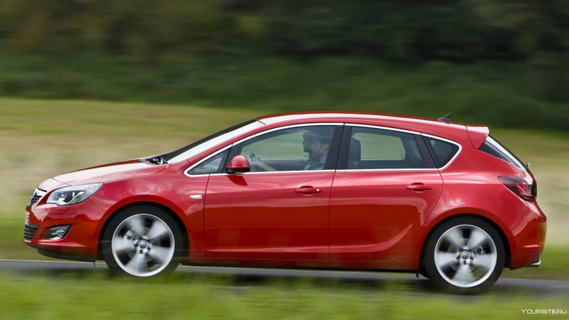 Opel Astra. Opel Astra 2011.