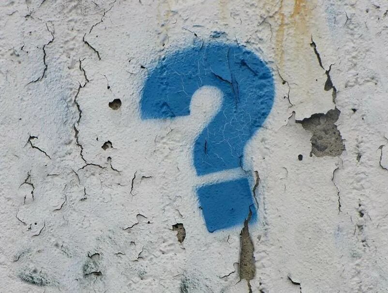 Знак вопроса граффити. Страшный вопросительный знак. Знак вопроса эскиз. Тату знак вопроса. Знак вопроса граффити.