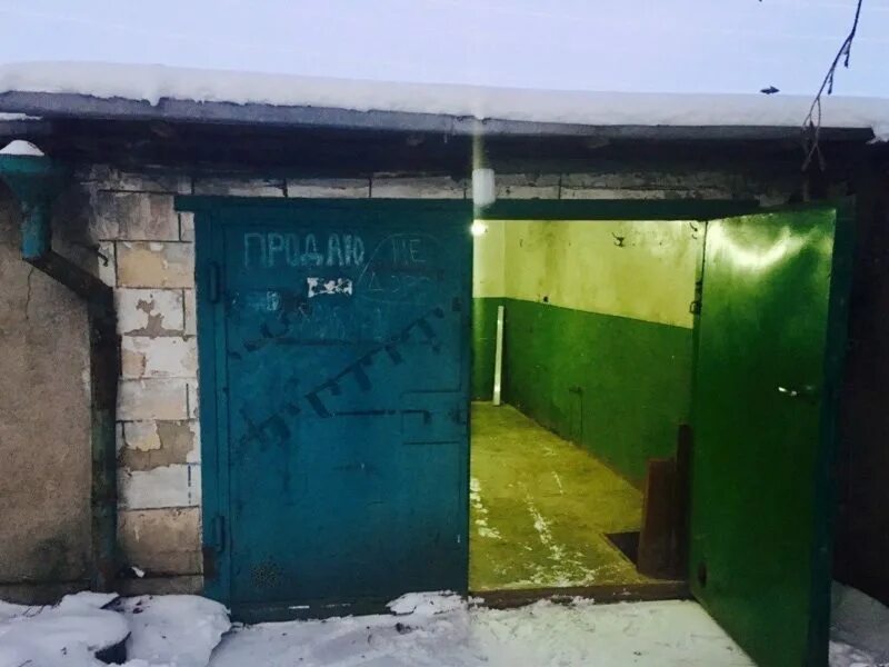 Гаражи на юго западе. Металлические гаражи у ветеранов. Проспект патриотов 11/3 гск электрон. Гаражный бокс бетонный. Гаражный кооператив н29 кирово чепецк.