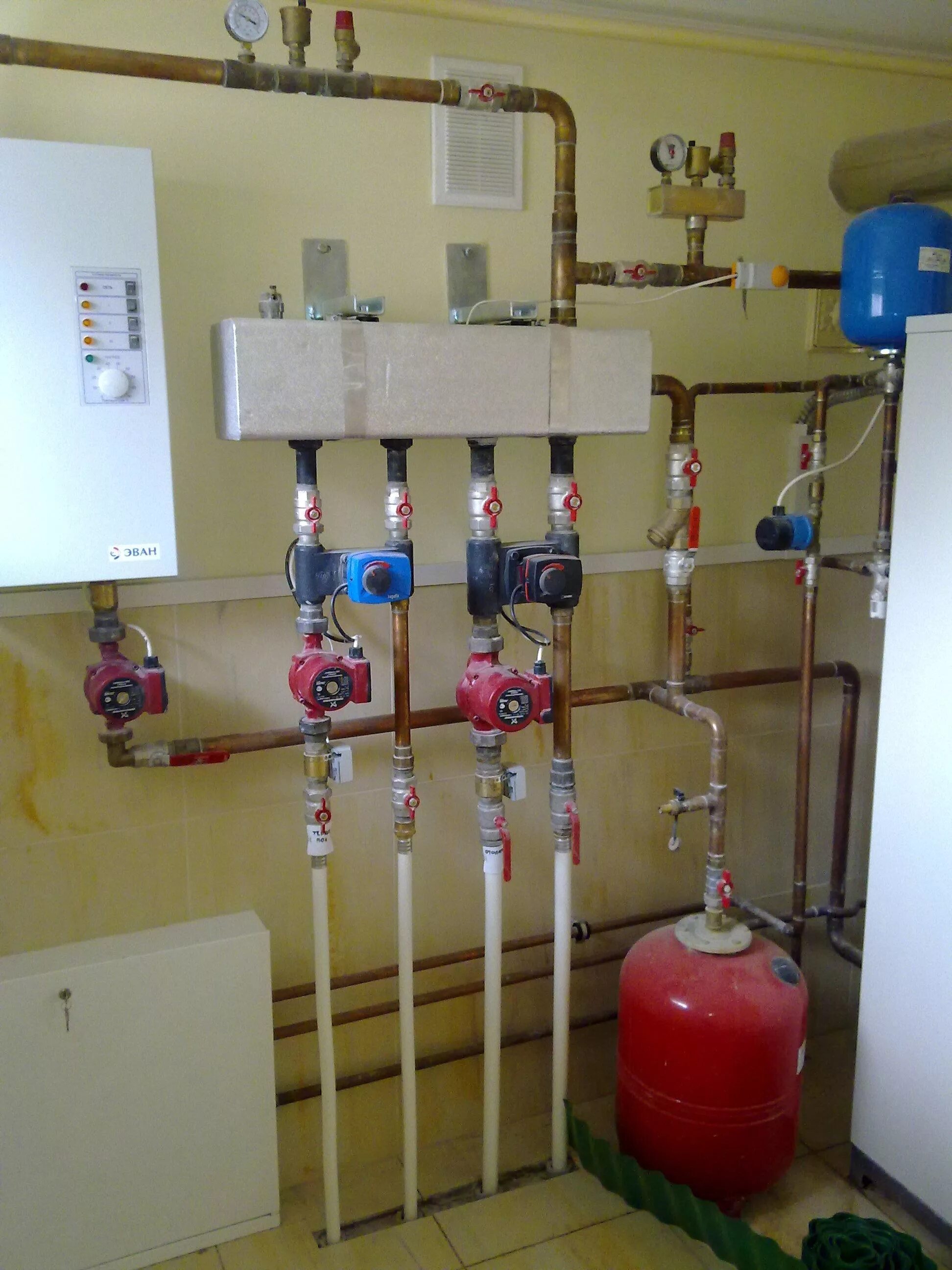 электрокотел трубный 220в водяной. электро котёл отопление 220в монтаж. электрический котел интоис mk one 12 12 квт одноконтурный. электрокотел для отопления 20 квт. вихревой индукционный нагреватель вин 3.