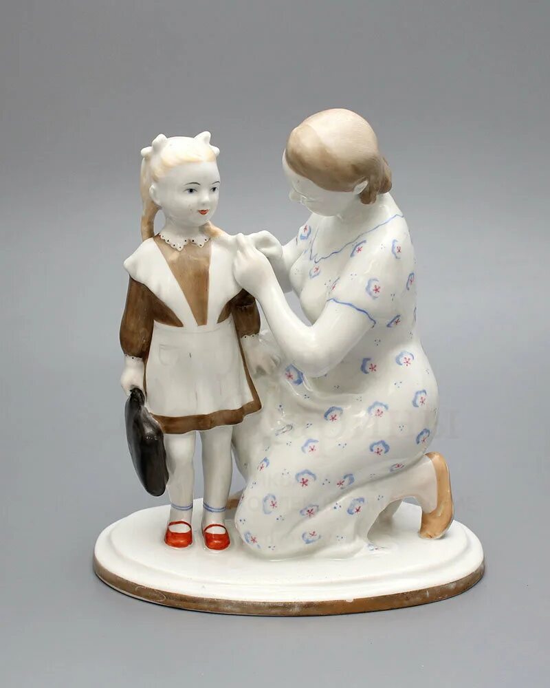 Кисловодский фарфор ситчик. Фарфор н. Фарфоровые статуэтки советского периода. Пластиковая ваза ссср. Сервиз лфз ситчик.