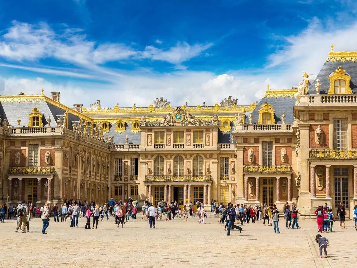 Версаль билеты. Версальский дворец в Париже. Версальский дворец Версаль Франция. Достопримечательности Парижа Версаль. Франция 17 век Версаль.