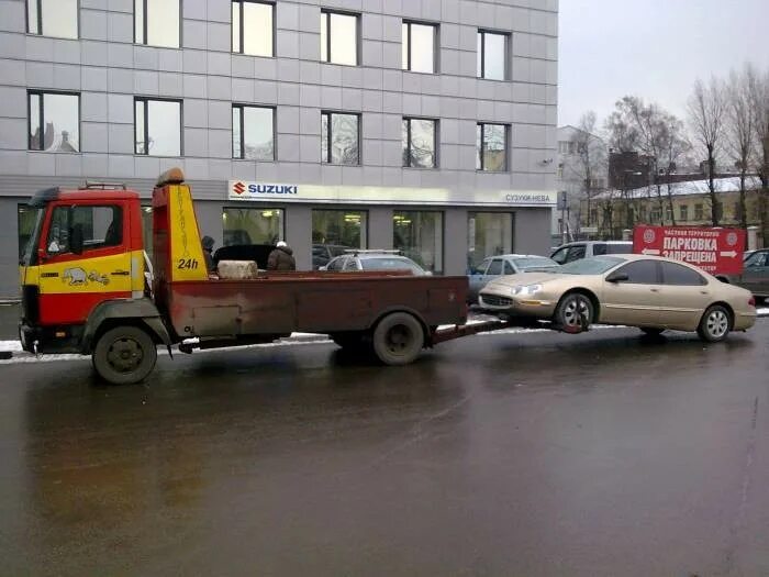 Служба эвакуации. Легковой эвакуатор Mercedes. Техпомощь Вольво легковой. Мерседес эвакуатор Уфа. Служба эвакуации телефон