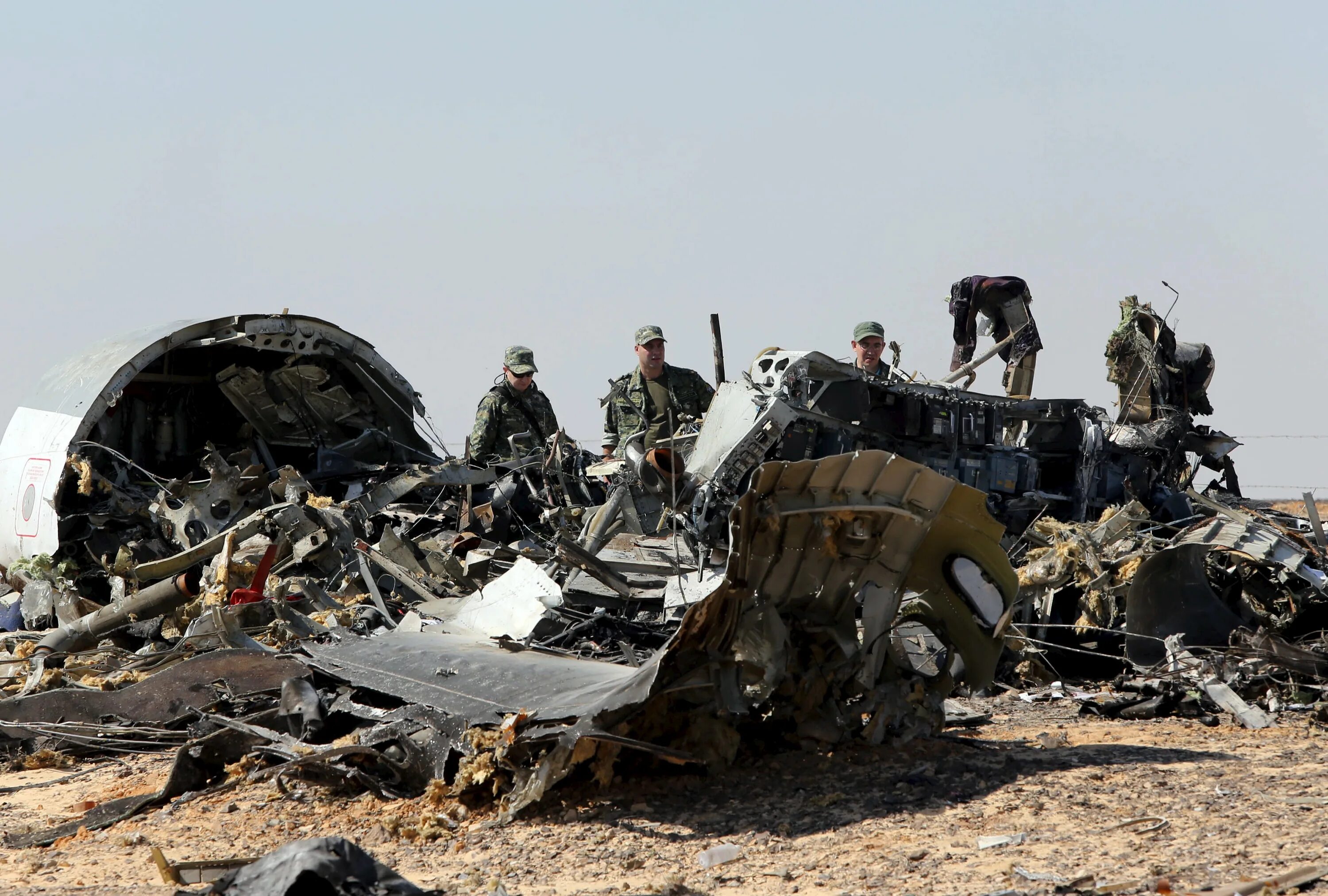 Авиакатастрофа шарм шейх. Катастрофа a321 над синайским полуостровом. авиакатастрофа a321 над синаем. авиакатастрофа а321 в египте.