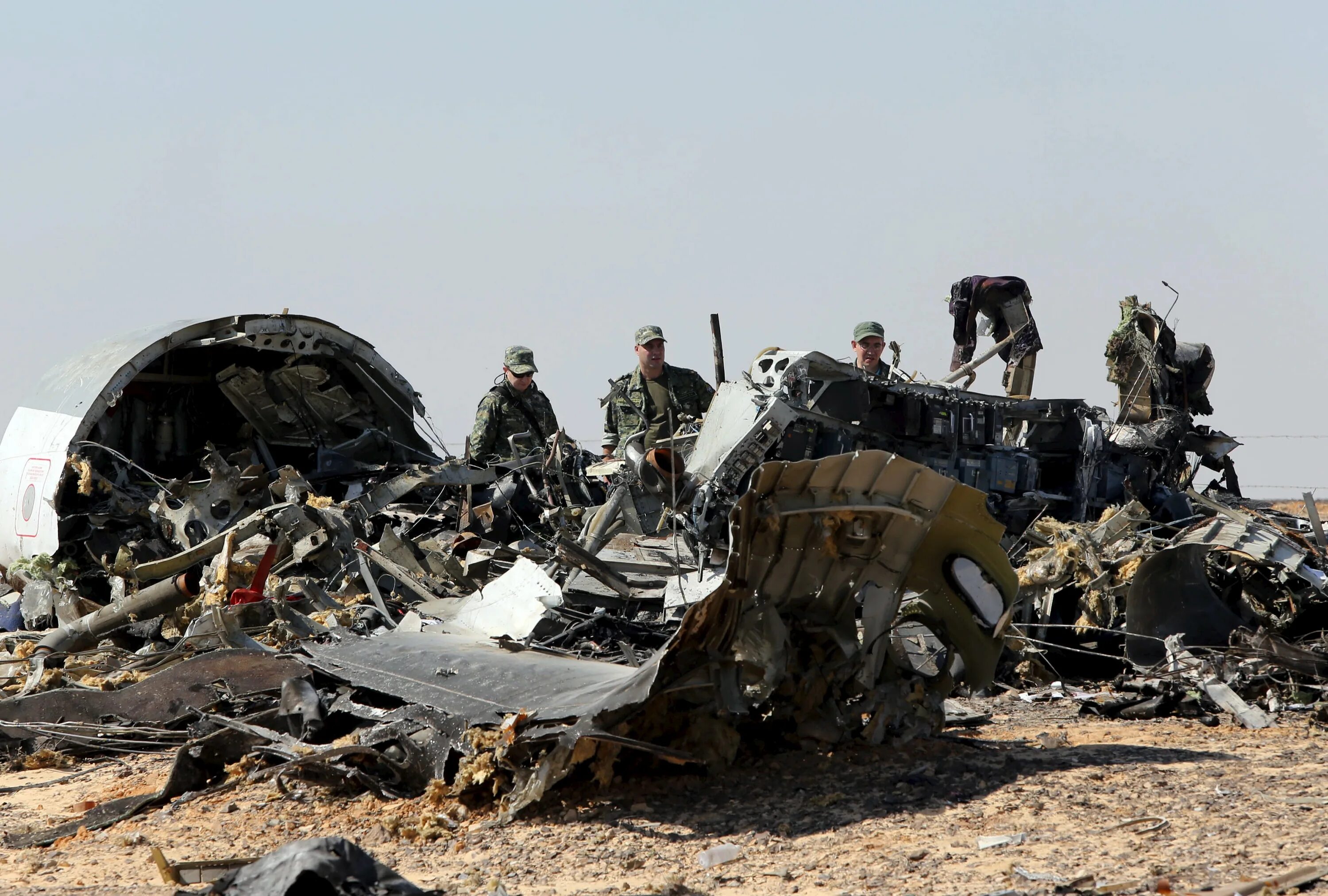 Авиакатастрофа шарм шейх. Катастрофа a321 над Синайским полуостровом. Авиакатастрофа a321 над Синаем. Авиакатастрофа а321 в Египте.