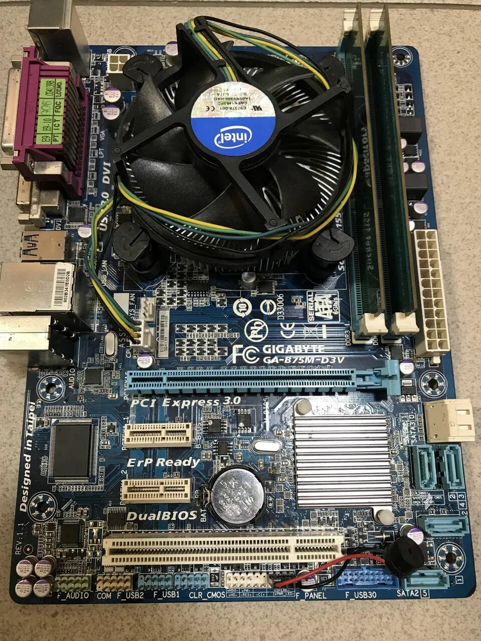 Gigabyte ga b75 d3v. Gigabyte ga-b75m. gigabyte ga b75 d3v ssd m2. gigabyte b75m-d3v rev 1.1. материнская плата gigabyte b75m-d3v.