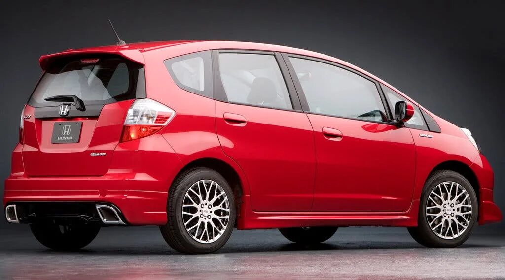 Хонда фит как заменить. Honda Fit RS 2 поколение Mugen. Honda Fit 2020 Mugen. Mugen Honda Fit 2021. Хонда фит 2012 3 поколение.