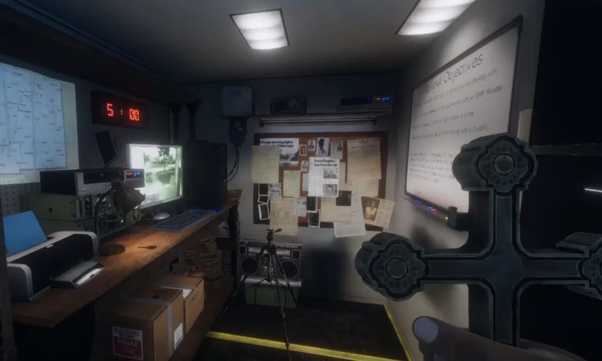 Распятие фасмофобия. Датчик движения фазмафобюия. Хоррор похожий на phasmophobia. Обзорщик игр на ps4 который матерится. Хоррор похожий на phasmophobia.