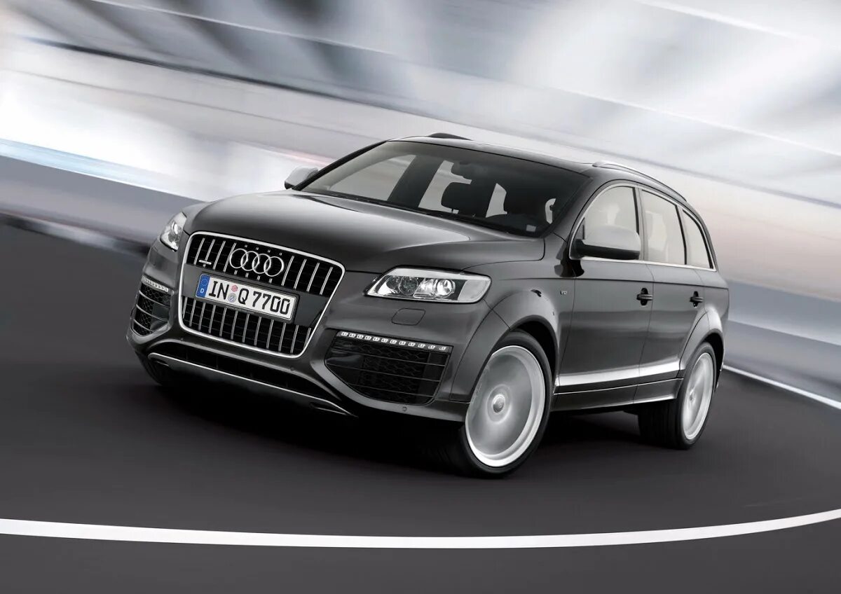 Ауди ку 7. Audi q7 tdi. Audi q7 v12 tdi. Машину ауди q. Audi q7.