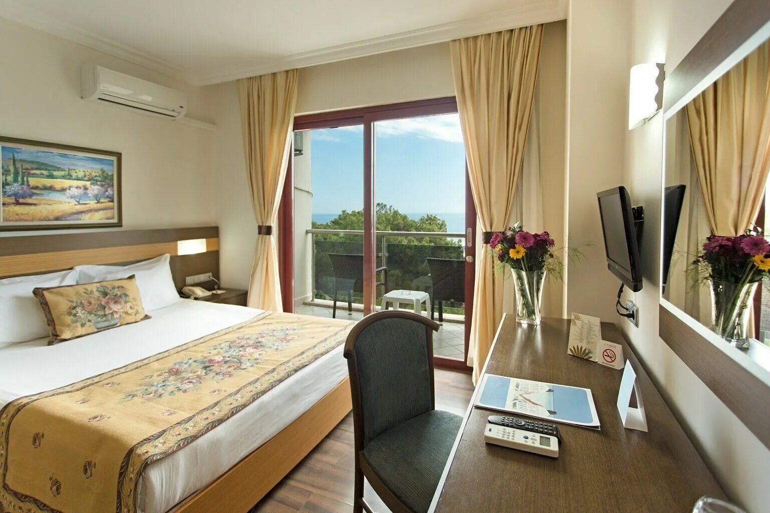 Pierre la mer hotel 5 турция. Отель pierre la mer resort spa. Ля мер отель турция. Турция кемер отель ламер 5. Ля мер отель турция.