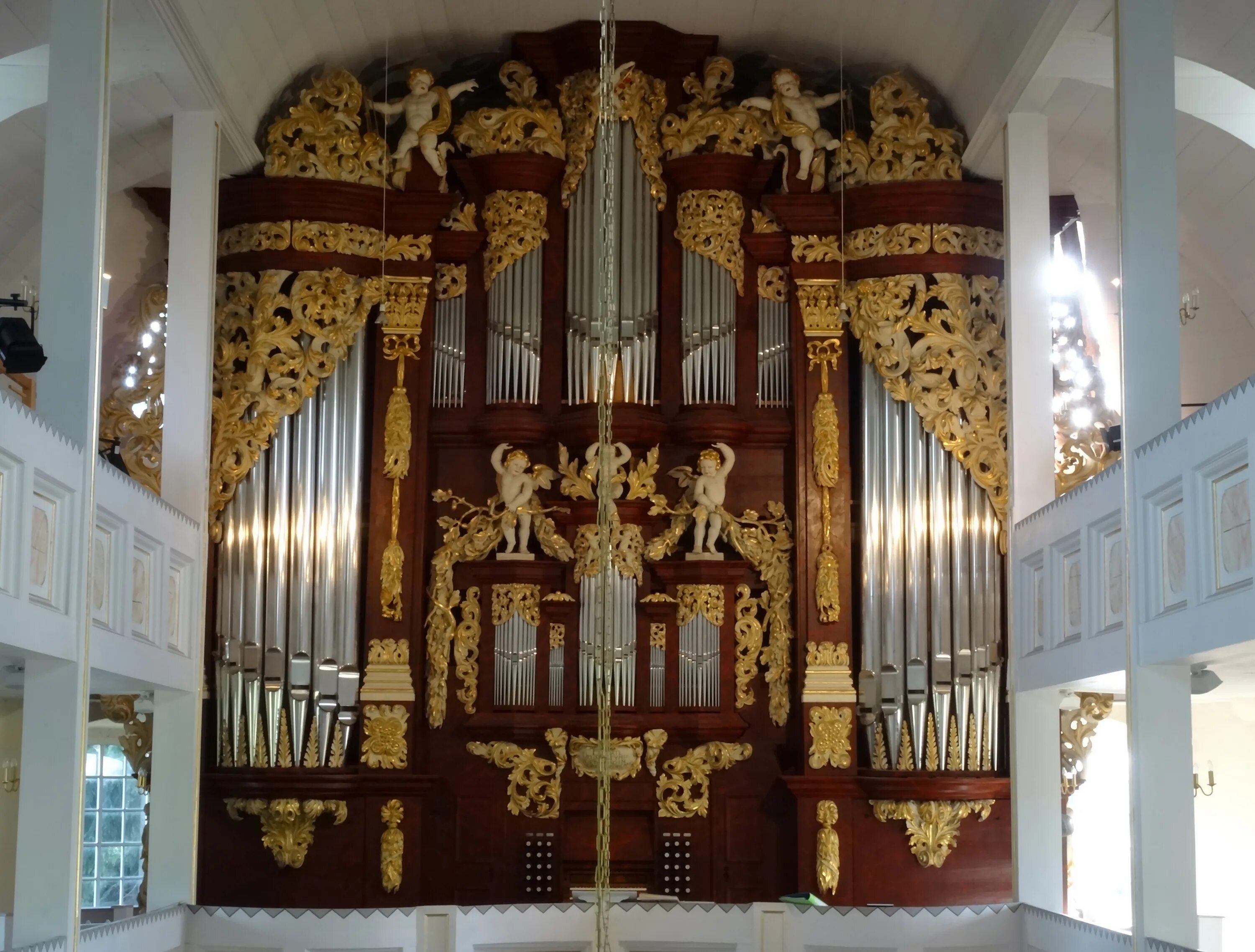 St.Petri орган. Церковь Санкт-Петри. Орган в Германии.