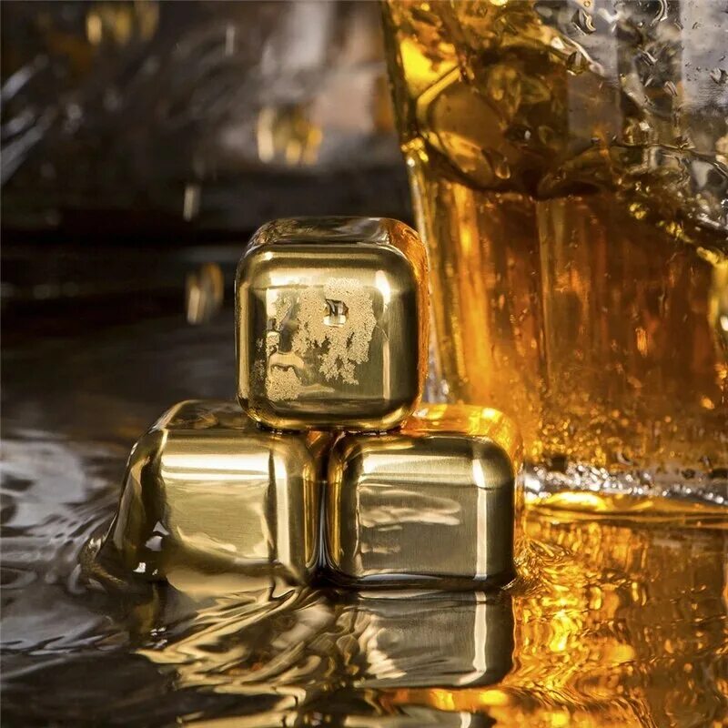 Виски со льдом. Камни для виски. Камни цветные для виски. Золото во льду.