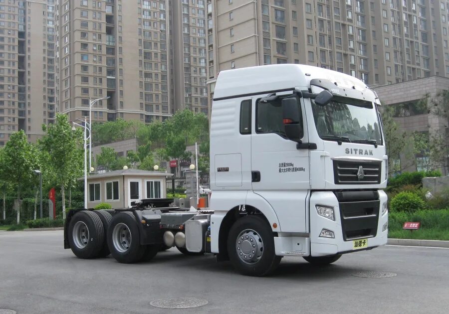 Sitrak 540. Седельный тягач howo 6x4 c7h. Sitrak c7h тягач 2022. Тягач sitrak c7h 6×4 zz4256v364he. Тягач man sitrak 6х4 zz4256v364he1b.