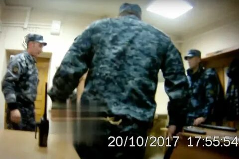 Ломают зеков