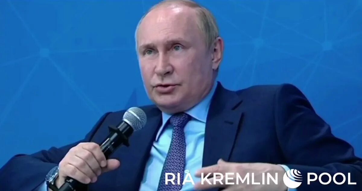 Два Путина. Кремлевский пул риа
