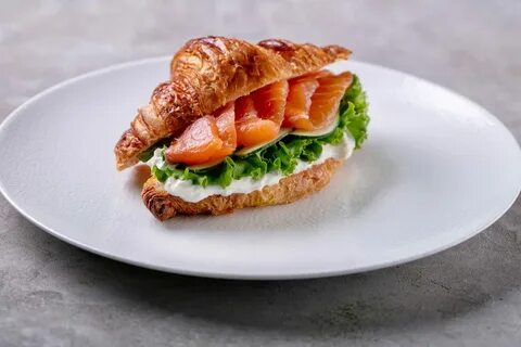 Круассан с красной рыбой рецепт