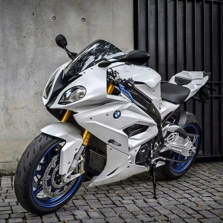 Спортивный мотоцикл bmw. Мотоцикл bmw s1000rr. спортивный мотоцикл bmw s1000rr. bmw s1000rr белый. бмв 1000 rr.
