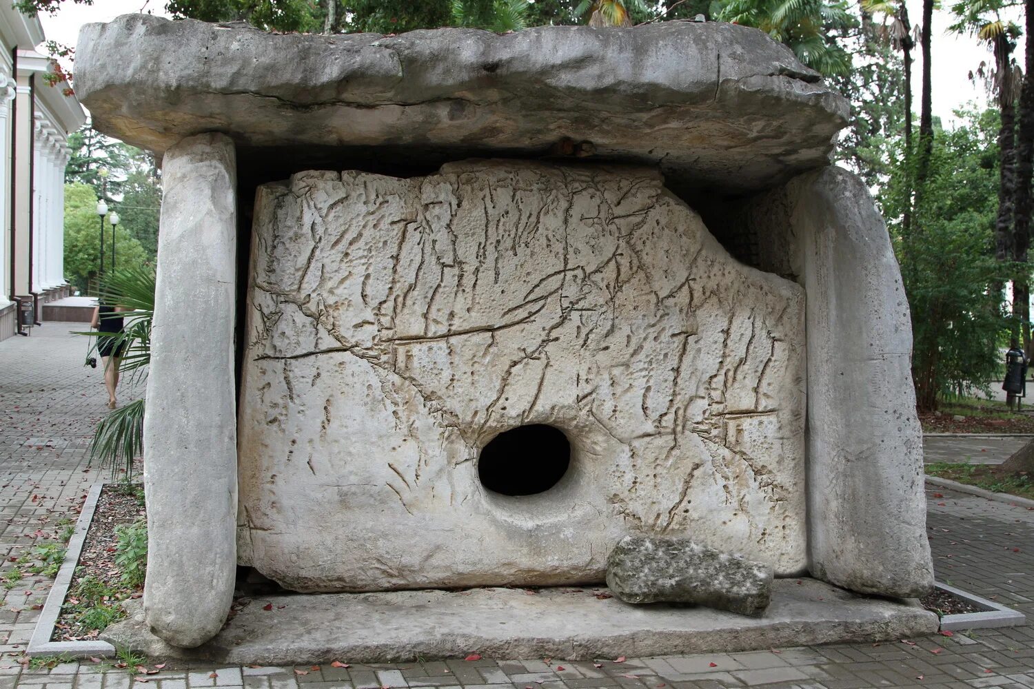 каменное святилище кубановедение. дольмены презентация. дольмены рисунок карандашом. каменное святилище кубановедение. нарисовать дольмен.