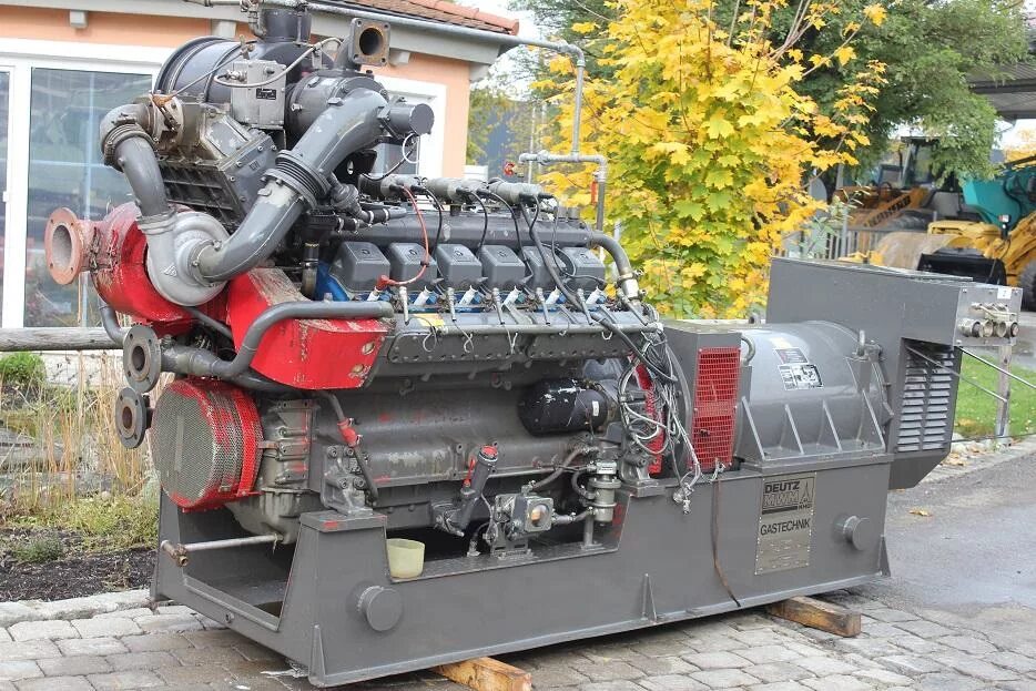 Дизель Deutz bf8m716. Дизель Deutz bf6m1015. Дизельный двигатель Deutz f4l912. Deutz f6l912 6 двигатель. Лучшие дизельные моторы