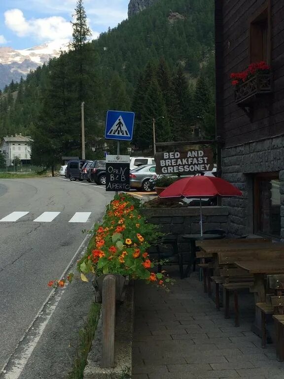 Valley b b