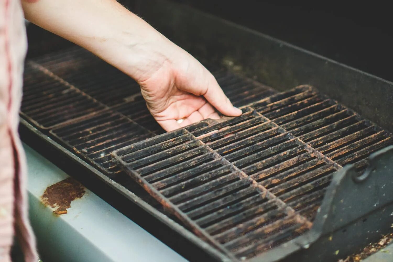 Как отмыть гриль от нагара. Очистка гриля. нагар на гриле. grill grate. как чистить гриль.