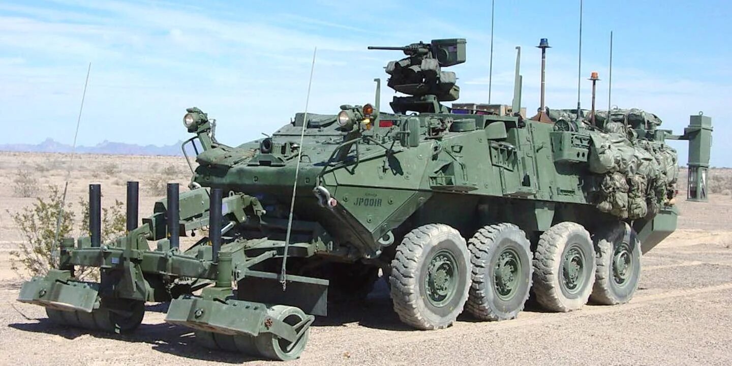 Сколько страйкер. M1132 Stryker. БТР США Страйкер. Инженерная машина м1132 Страйкер. 90 БТР Stryker.