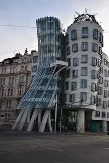 Исторические здания необычных форматов