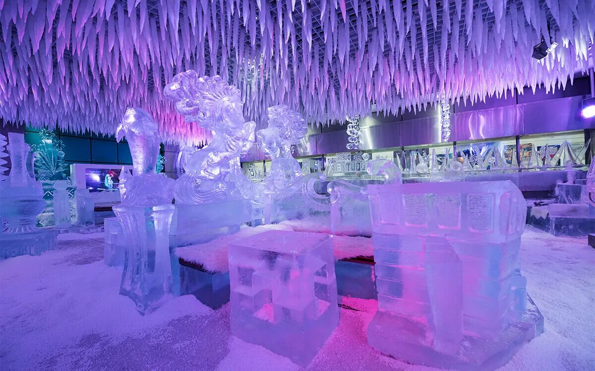 Ледяной ресторан в Дубаях. Ice Lounge Дубай. Ледяное кафе в Дубае. Кафе из льда. Subzero ресторан