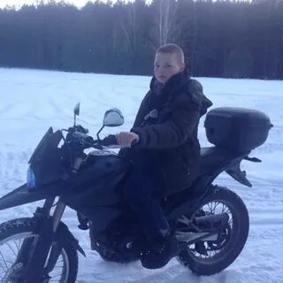 Коля тараканов