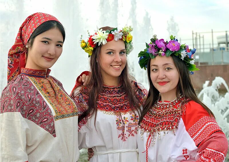 Национальная принадлежность это. Можно выбрать национальность. Традиции и обычаи народов россии. Народности россии. Национальность.