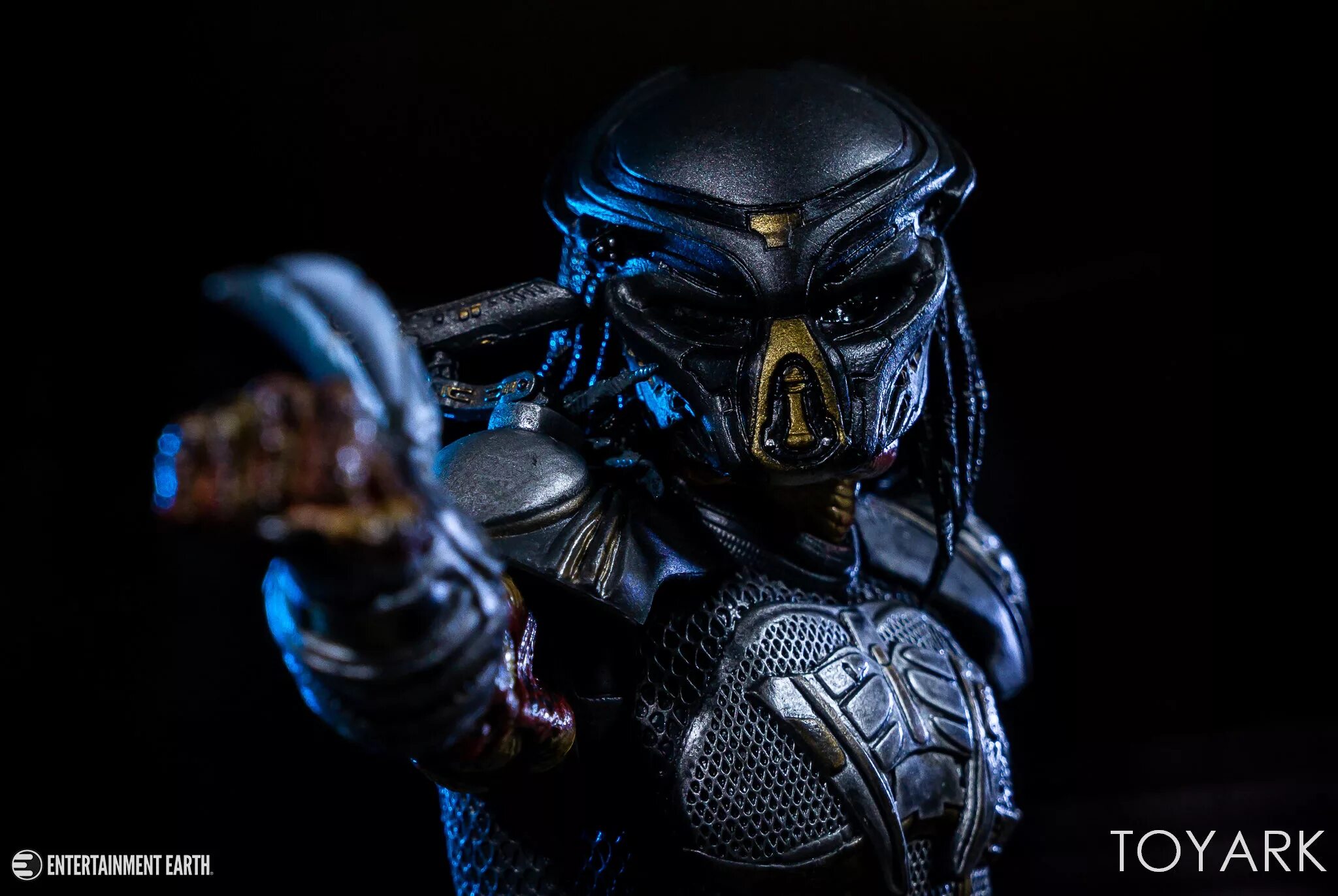Aurora predator. Предатор 2018. яутжа беглец. neca predator fugitive. хищник 2018 беглец.