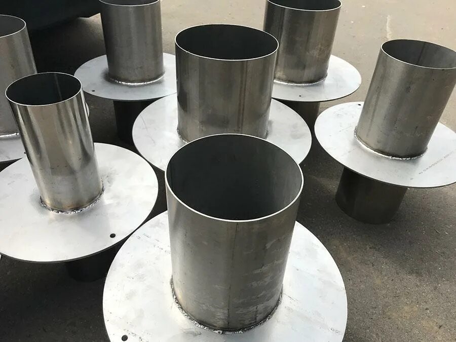 Герметичная проходка через сэндвич-панели уникс. Гильза стальная ф127х1,8 l=300мм. 400. Гильза для канализационных труб 110 в перекрытии. Гильза стальная для труб.