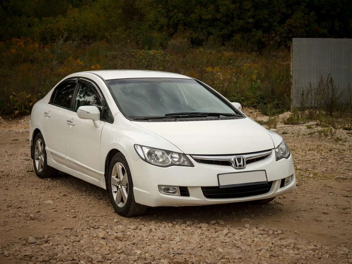 Хонда Цивик 2008 седан. Honda Civic 2008 белый. Honda Civic 2008 седан белый. Хонда Цивик 2008 белый седан. Купить цивик 2008 года