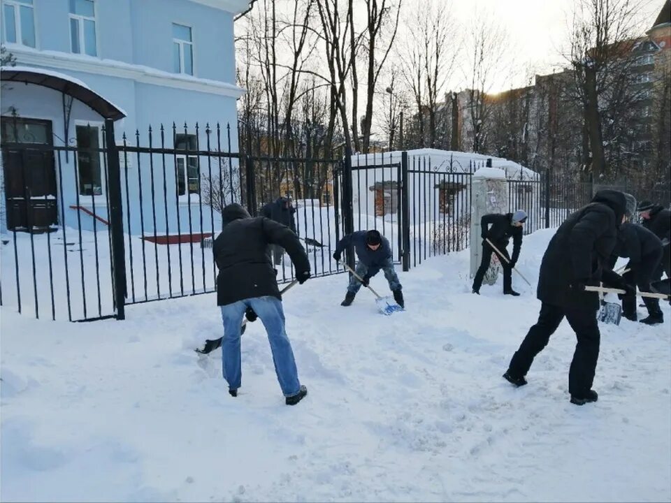 Плохие новости дня. РБДС Смоленск. Субботник по очистке снега. Смоленск в феврале. ОГБУЗ 2 Смоленск !сотрудники.