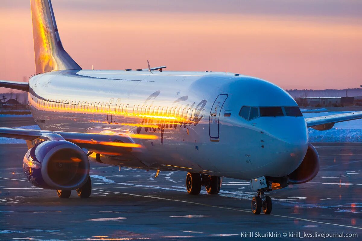 Боинг 737 якутия. Авиакомпания якутия боинг 737-700. Boeing 737-700 якутия. Боинг 737 якутские авиалинии. Boeing 737‑700 (winglets) якутия.