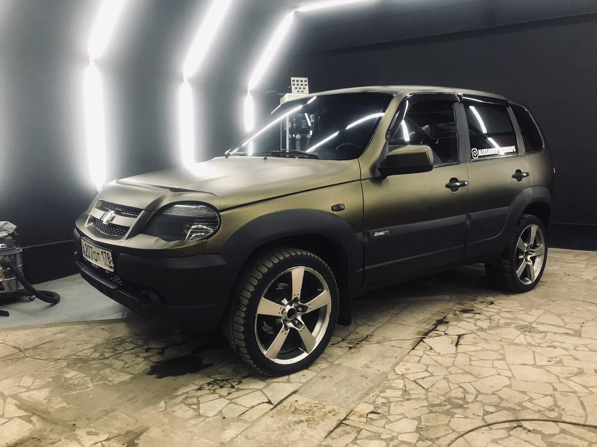 Р шеви нива. Chevrolet нива r17. шевроле нива r20. шевроле нива r18. chevrolet niva r19.
