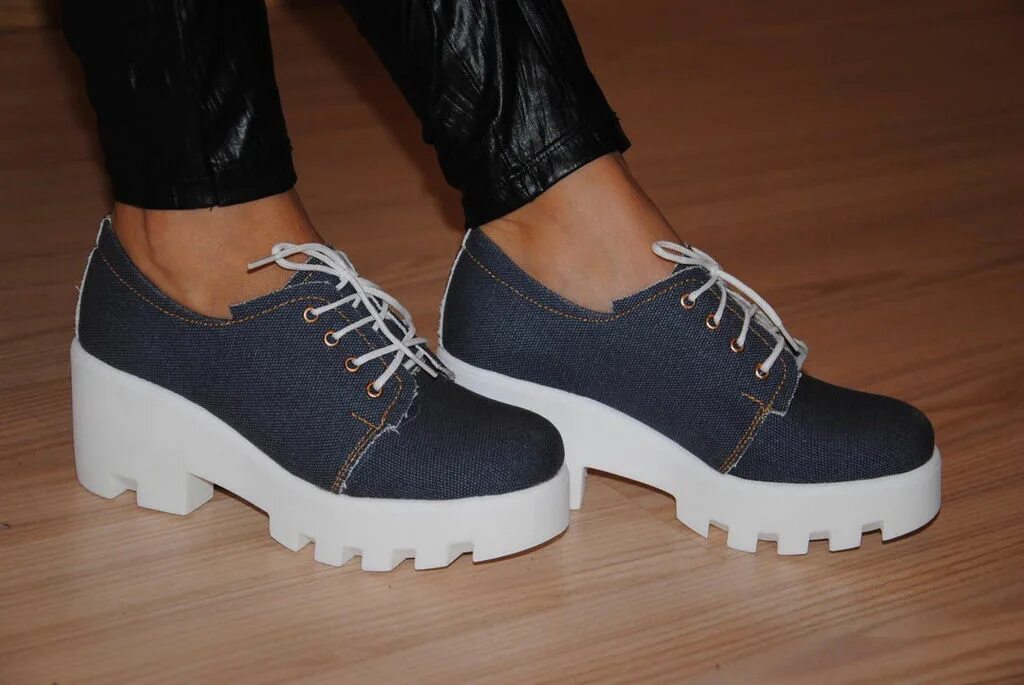 Эконика ботильоны женские на тракторной подошве. На тракторной подошве женские. На тракторной подошве женские. Ботинки баленсиага женские на тракторной подошве 2020. На тракторной подошве женские.