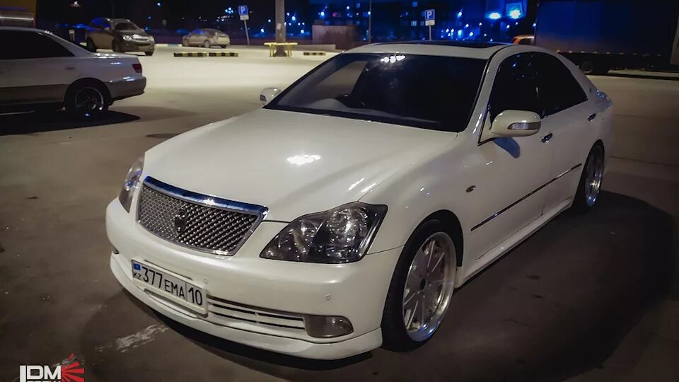 Toyota Crown 2004 3.0. Toyota Crown s180 athlete 3.5. Toyota Crown 2004 3.0 белый. Тойота Краун 2004г.