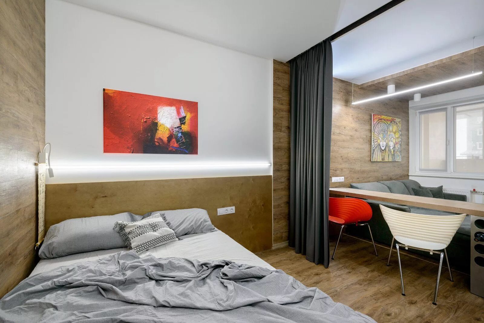 Спальное место в однокомнатной квартире. Однушка с кроватью. Зонирование спальни. Перегородка в спальне. Зонирование спальня гостиная 20 кв.