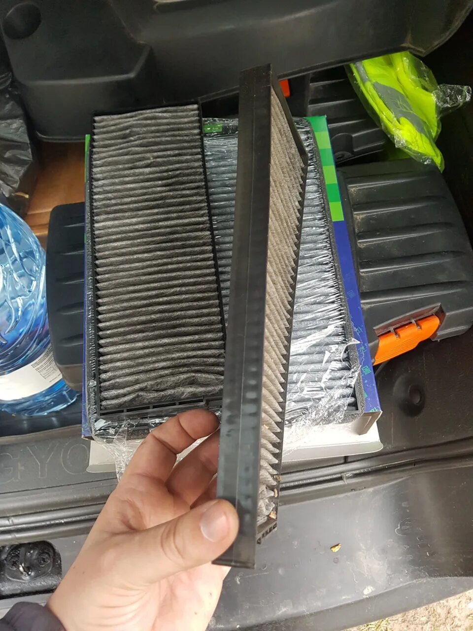 Замена фильтра саньенг кайрон. Замена фильтра саньенг кайрон. С. 3 бензин. Фильтр воздушный санг енг актион 2.